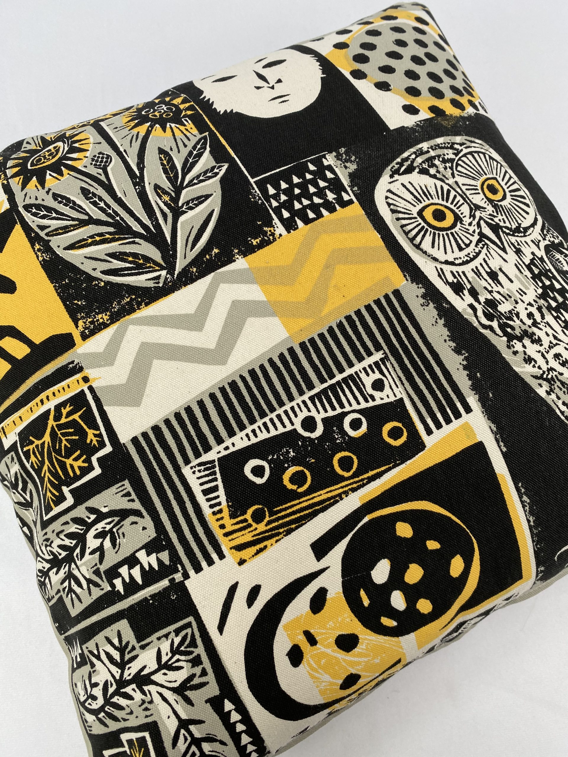Screen printed merchandise cushion cover by Pul Bristow designed by Mark Herald for Tate_4827